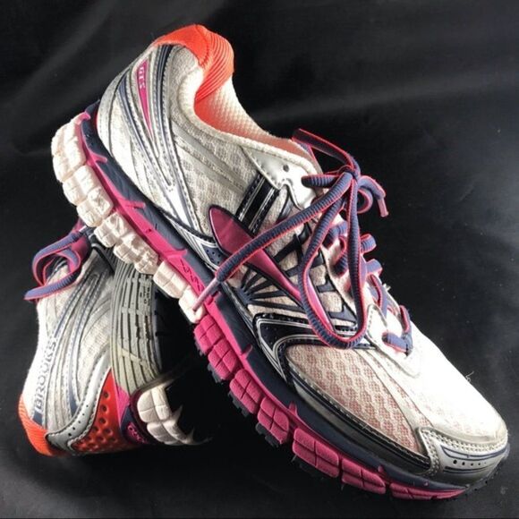 Mint Condition Brooks Adrenaline GTS 14 White 7.5 D - Picture 1 of 13